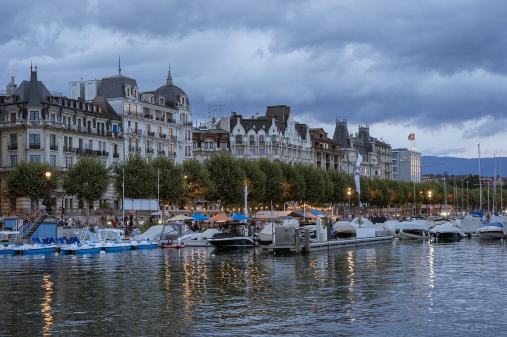 Lake Geneva luxury 2025